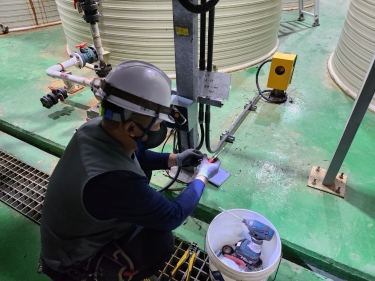Replacement of 100 leak detectors completed at a chemical plant safety system