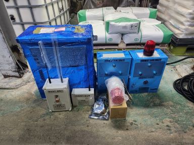 Pre-installation inspection of the YHSP-SA leak detector sensor and YH-100L receiver