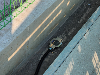 Organic solvent point leak sensor YHSP-SA installed inside a drainage channel