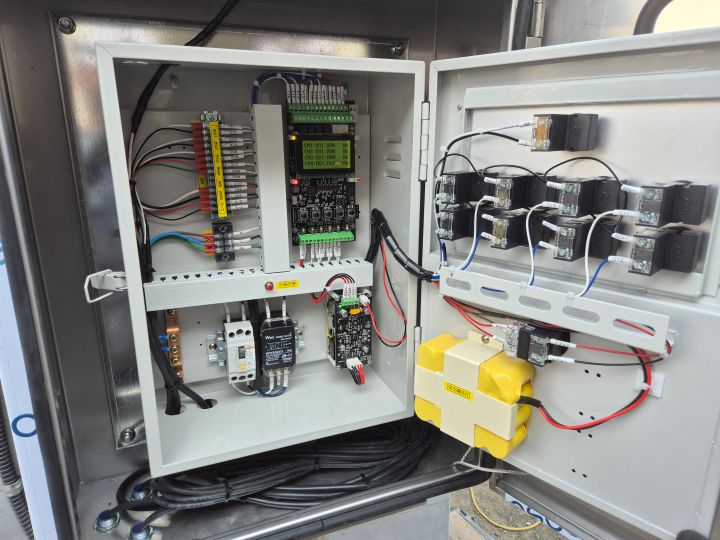 노이즈 차단 모듈이 탑재된 수신반 내부 회로 구성