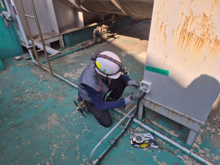 유한테크 누액감지기 내구성이 강한 전자식 포인트 센서 배선 작업