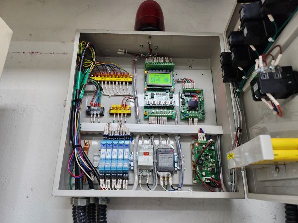 누액감지기 수신부 내부 회로 정밀 점검 1